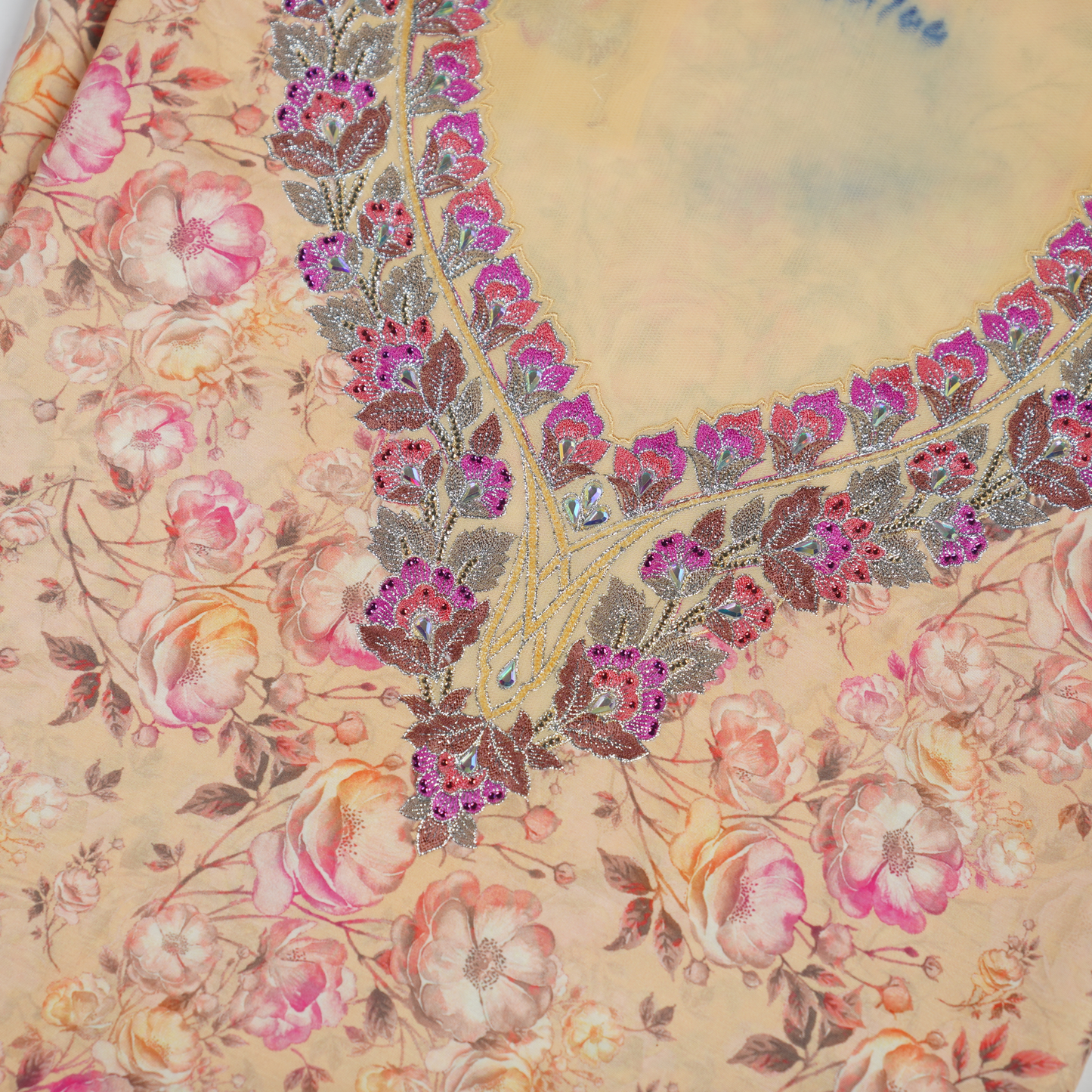 Bel Rosée Antique | Vintage-Inspired Floral Embroidered Fabric