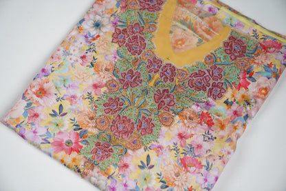 Bel Jardin d’Été l Yellow Floral Pink and Green Accents